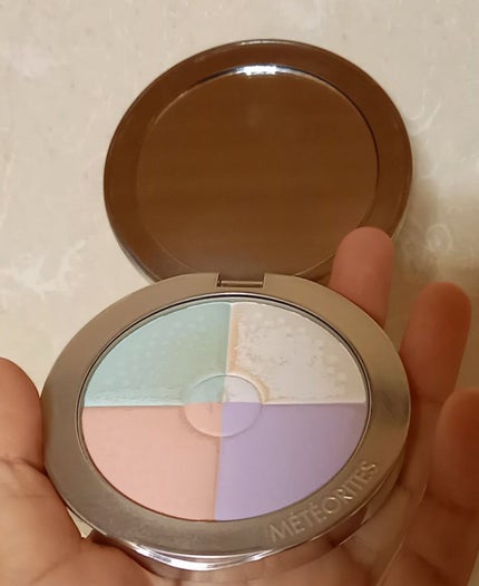 メテオリット コンパクト/GUERLAIN/プレストパウダーを使ったクチコミ(1枚目)