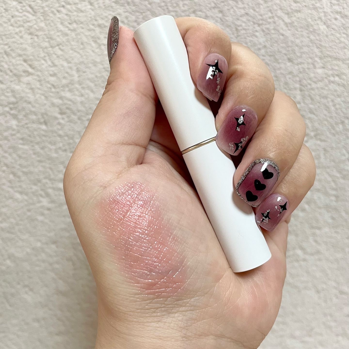 ジェーン・アイルデール フォーエバーのクチコミ「フォーエバーシリーズ レッド

／
唇や肌のPHに反応してやさしく発色する
リップ＆チーク
＼.....」（3枚目）