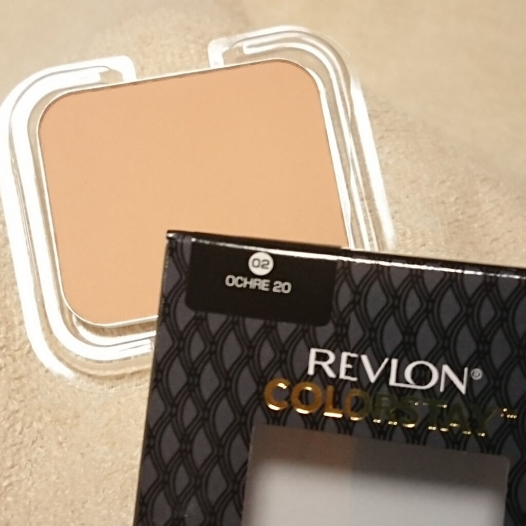  カラーステイ ロングウェア UV パウダー ファンデーション/REVLON/パウダーファンデーションを使ったクチコミ（2枚目）