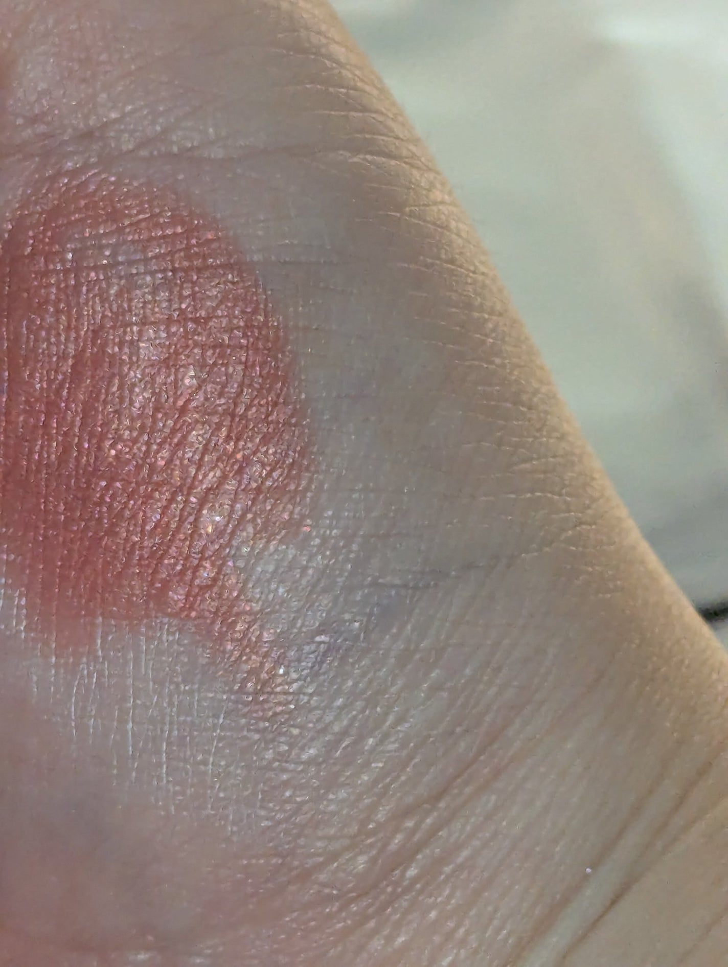 ぷっくりアイカラーペンシル/ミゼルエディ/スティックアイシャドウを使ったクチコミ(4枚目)