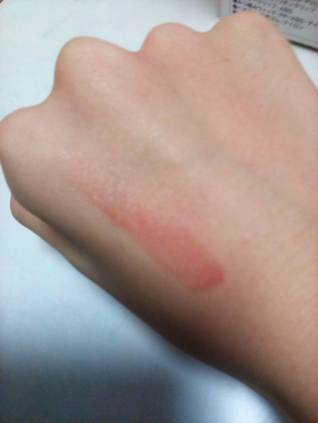 ラスティンググロスリップ/CEZANNE/口紅を使ったクチコミ（3枚目）