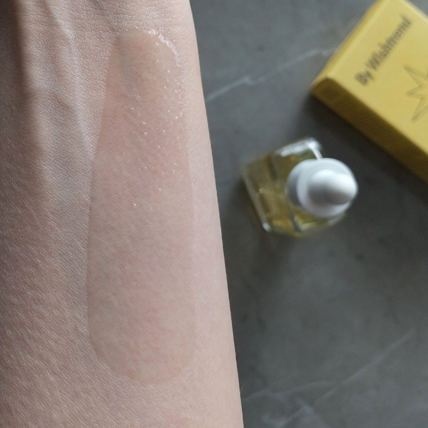 プロポリスエナジーカーミングアンプル/By Wishtrend/美容液を使ったクチコミ(4枚目)