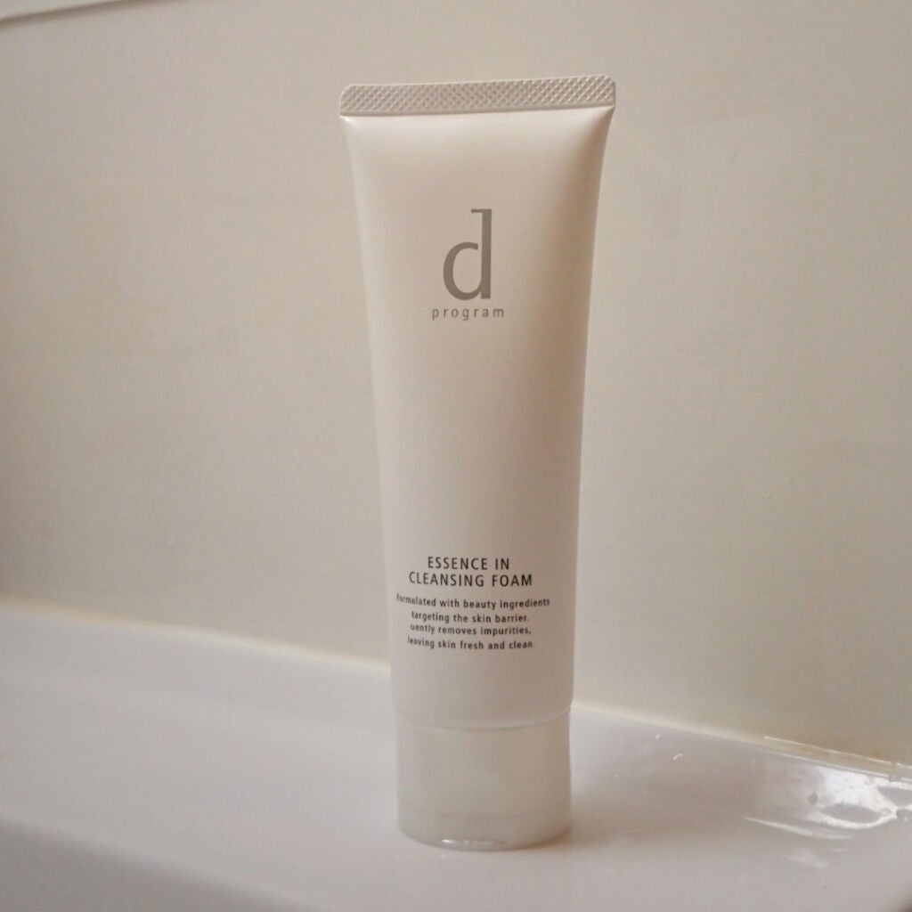 エッセンスイン クレンジングフォーム/d プログラム/洗顔フォームを使ったクチコミ(1枚目)