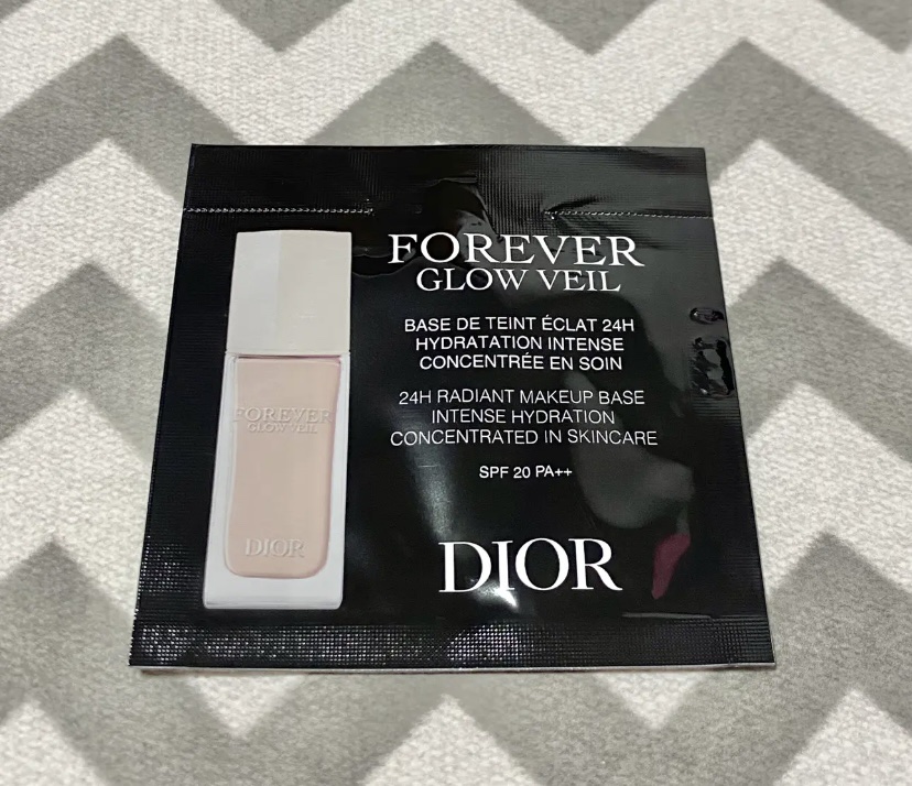 ディオールスキン フォーエヴァー グロウ ヴェール /Dior/化粧下地を使ったクチコミ（1枚目）