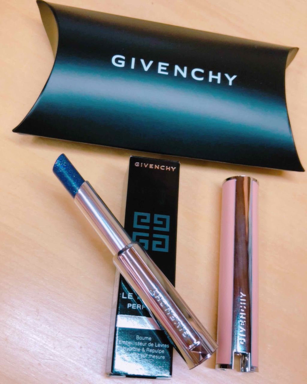 ルージュ・パーフェクト/GIVENCHY/リップケアを使ったクチコミ（1枚目）