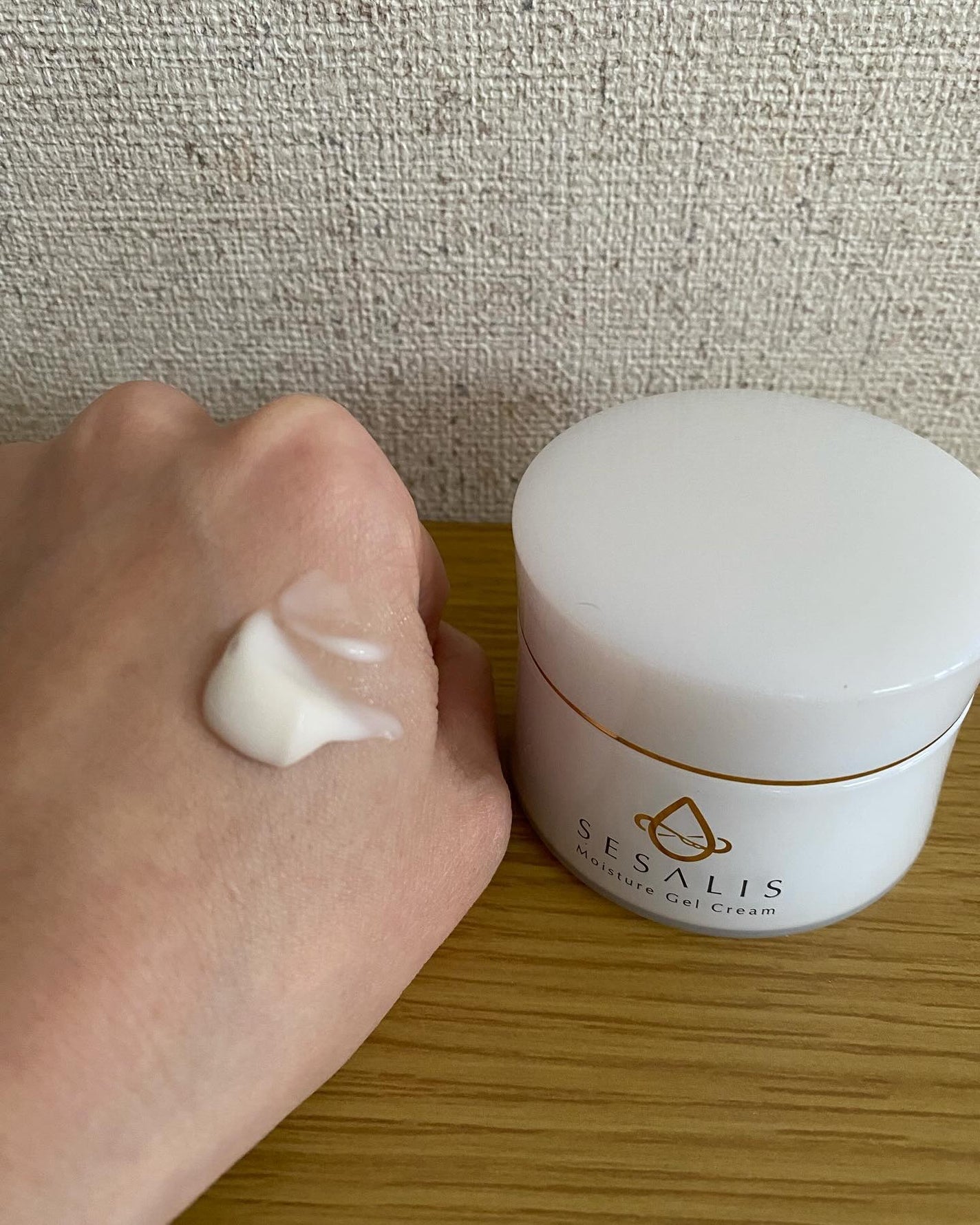 しまこ on LIPS 「.♡┈┈┈┈┈┈┈┈┈┈┈┈┈┈┈♡SESALISモイスチャー..」(4枚目)