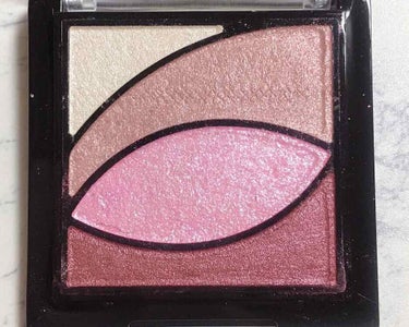 UR GLAM　VELVET EYE COLOR PALETTE/U R GLAM/パウダーアイシャドウを使ったクチコミ（2枚目）