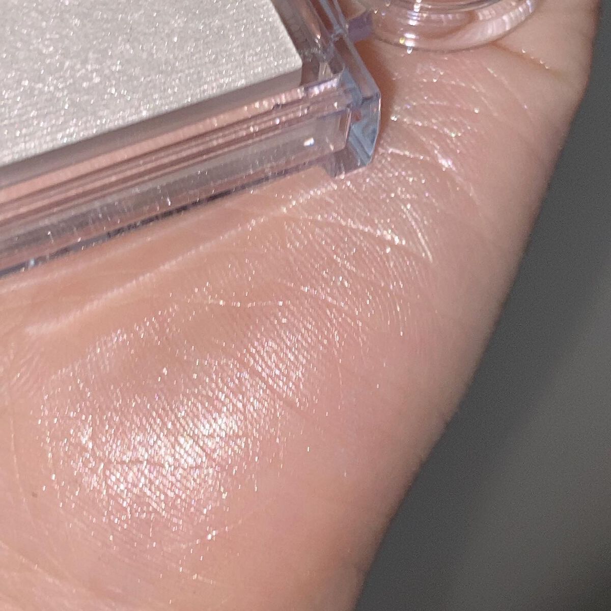 シャドーカスタマイズ WT963 光る樹液/MAJOLICA MAJORCA/単色アイシャドウを使ったクチコミ（2枚目）