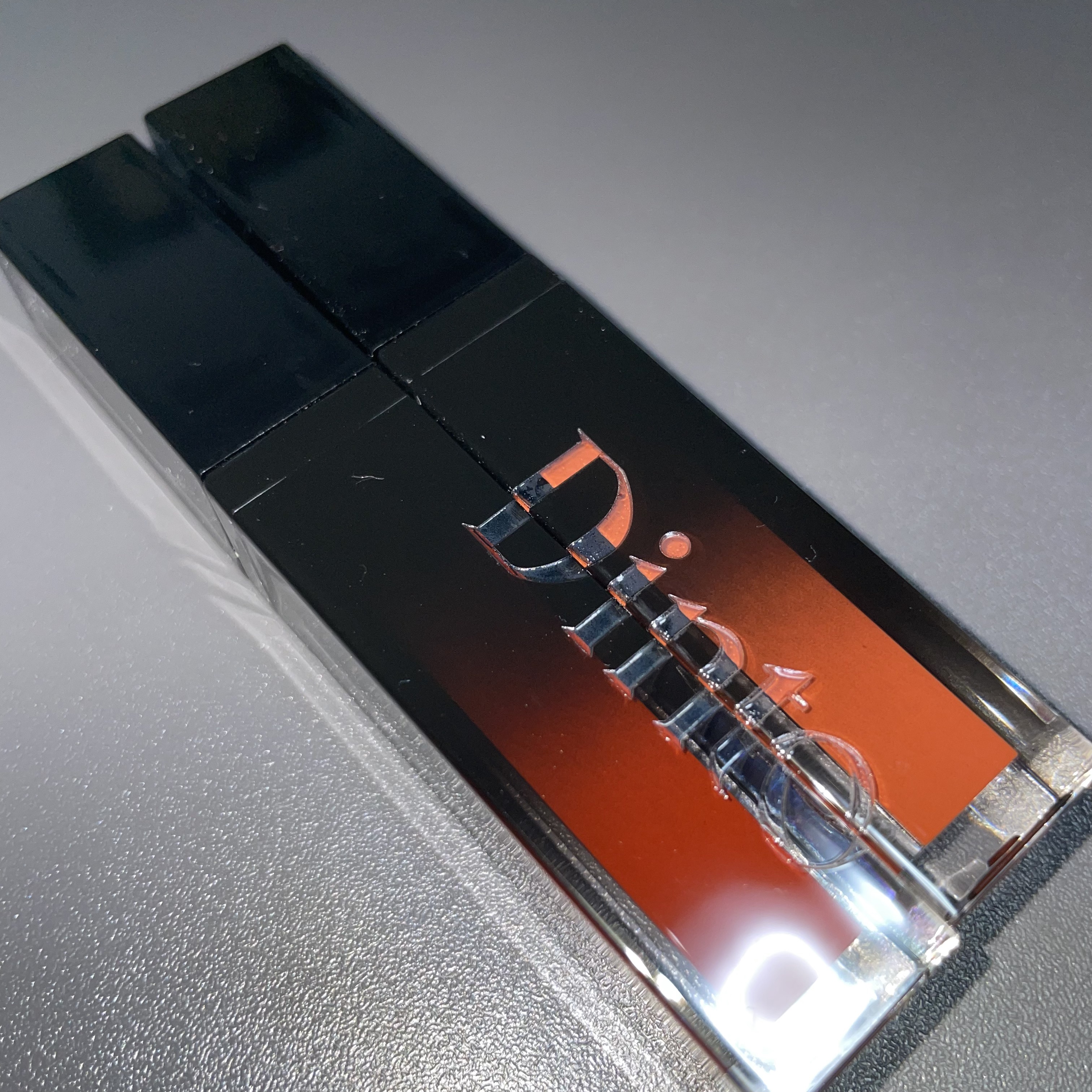 ディープキスド プランピング リップエナメル 154 Barrie/Dinto/リップグロスを使ったクチコミ（2枚目）