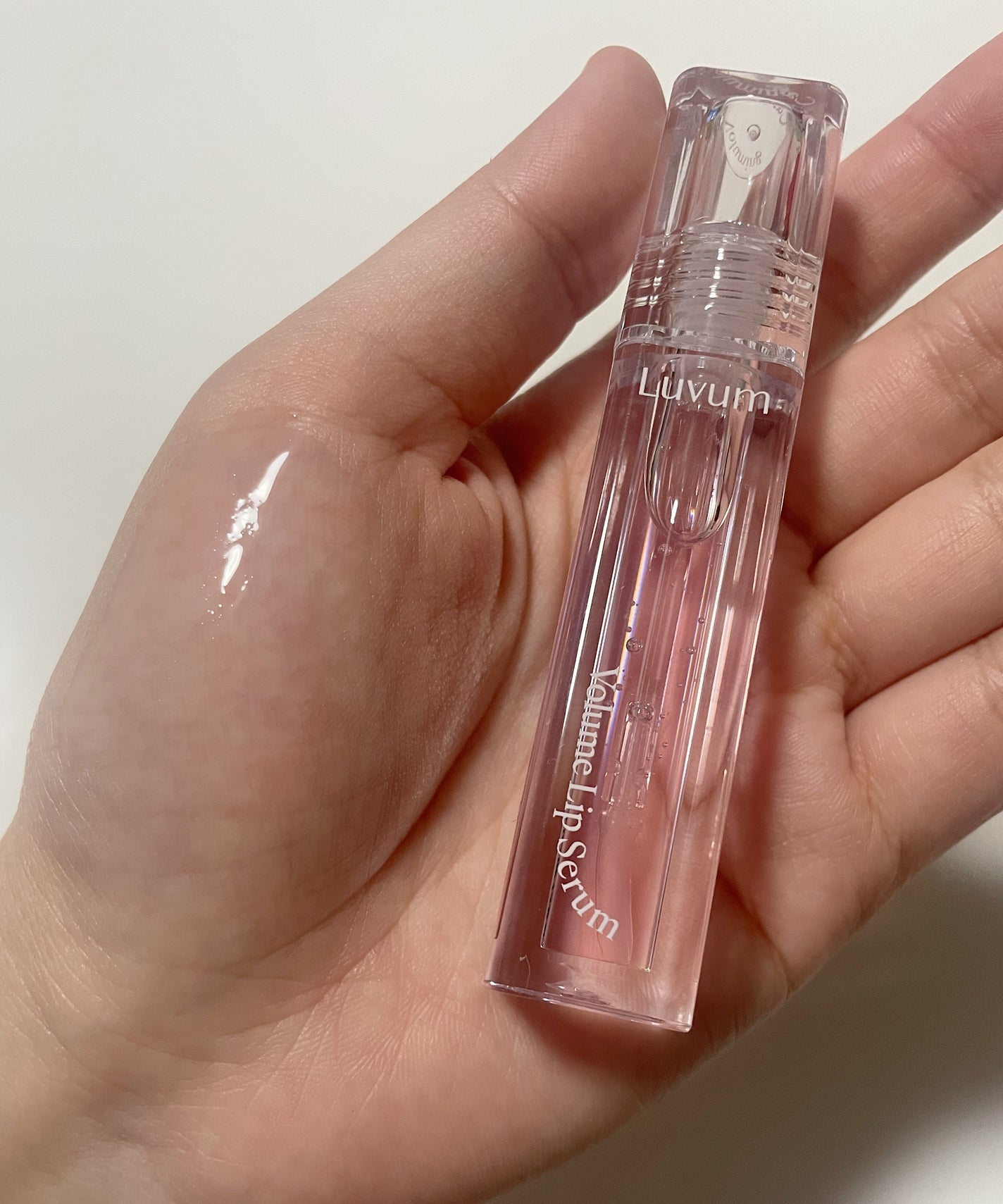 ラビューム ボリュームリップセラム/Luvum/リップグロスを使ったクチコミ(3枚目)