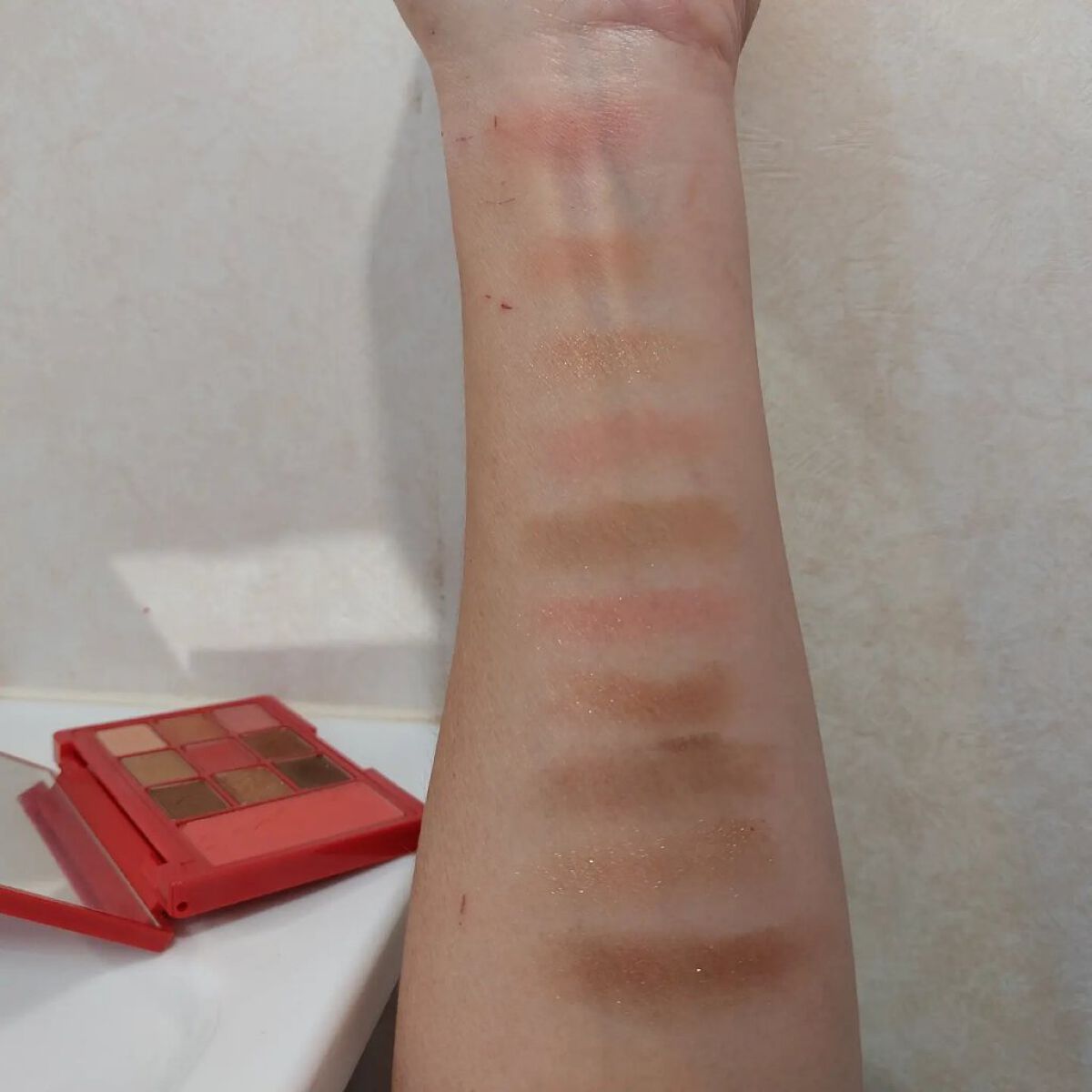 アイムヒドゥンカードパレット 003 レッドカード/i’m meme/アイシャドウパレットを使ったクチコミ（2枚目）