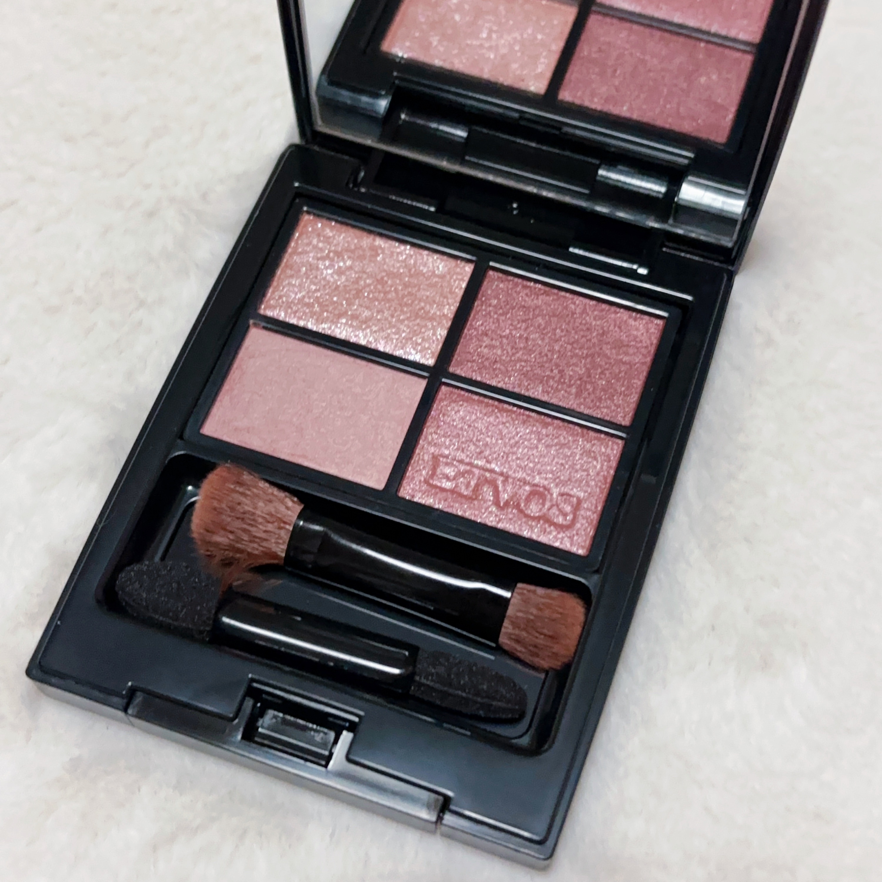 ミネラルクラッシィシャドー/エトヴォス/アイシャドウパレットを使ったクチコミ（1枚目）