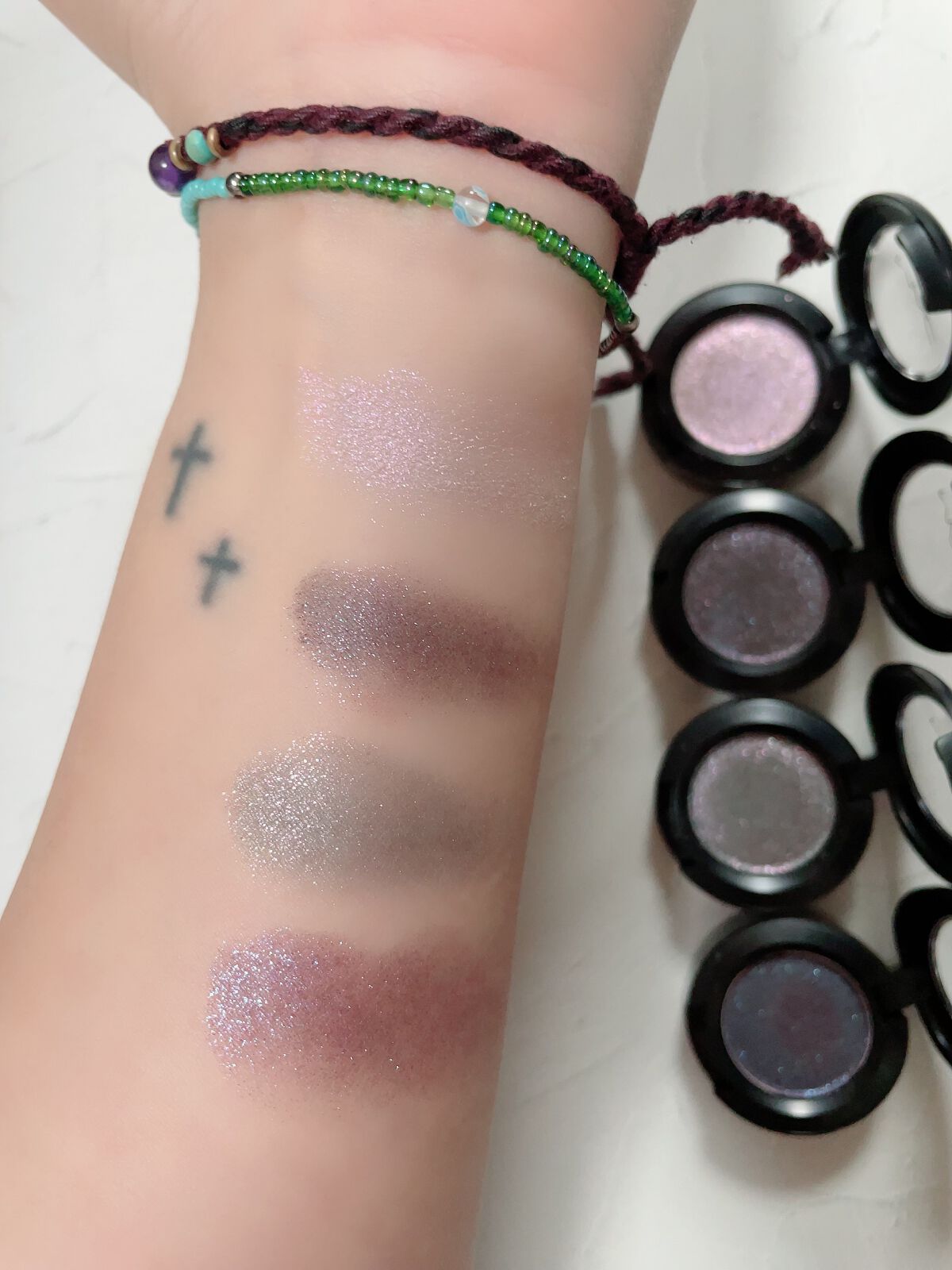 ダズルシャドウ/M・A・C/単色アイシャドウを使ったクチコミ(3枚目)