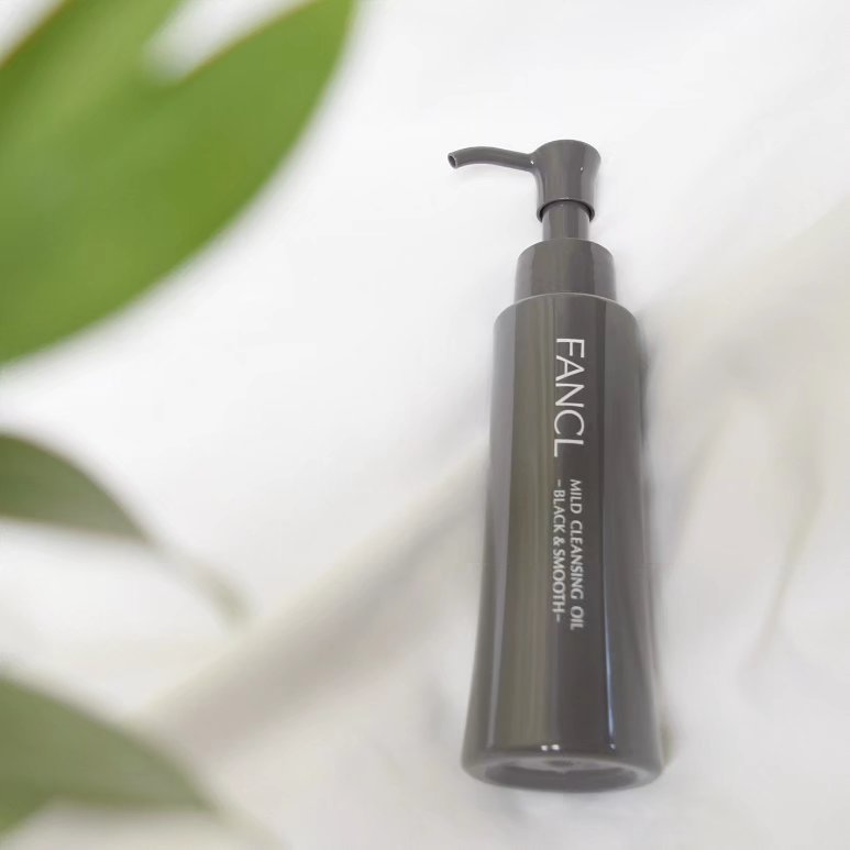 マイルドクレンジング オイル〈ブラック＆スムース〉/ファンケル/オイルクレンジングを使ったクチコミ（1枚目）