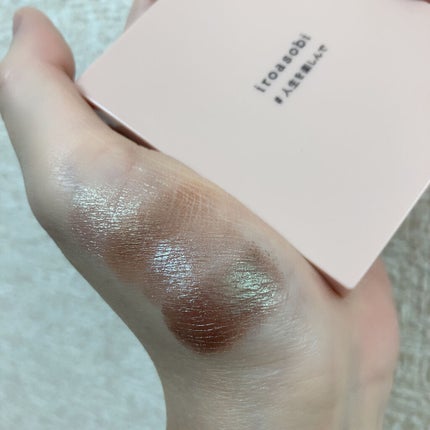 イロアソビ 4色アイパレット/iroasobi/アイシャドウパレットを使ったクチコミ(4枚目)