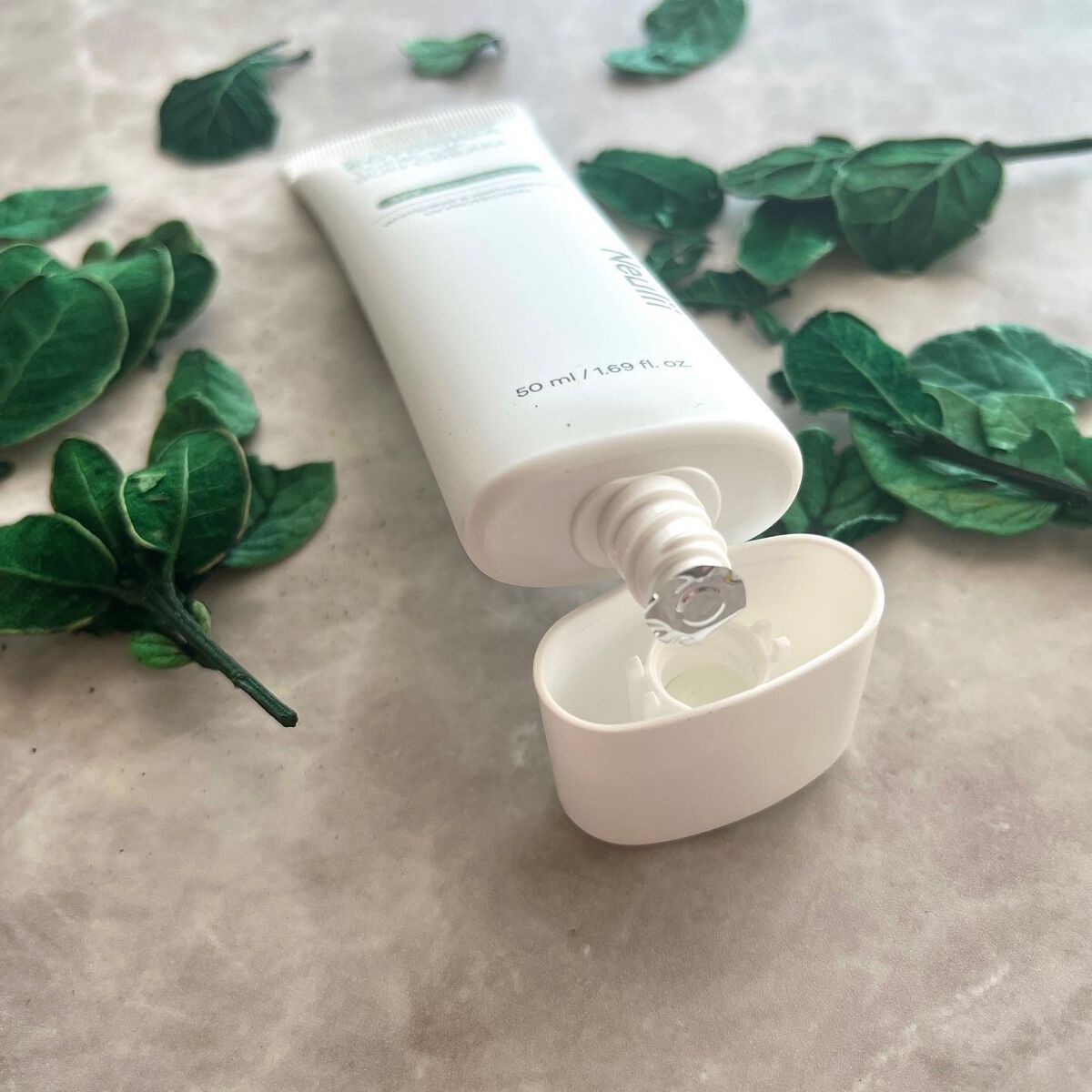 ダーマエクトシカトーンアップサンクリーム/Neulii/日焼け止めクリームを使ったクチコミ（2枚目）