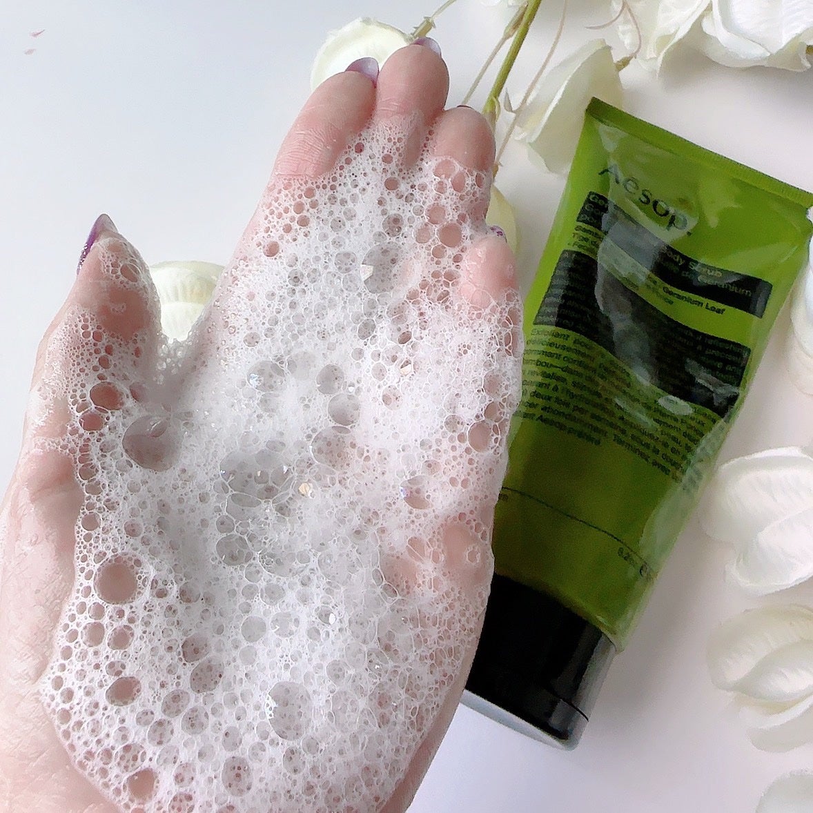 ゼラニウム ボディスクラブ/Aesop/ボディスクラブを使ったクチコミ(3枚目)