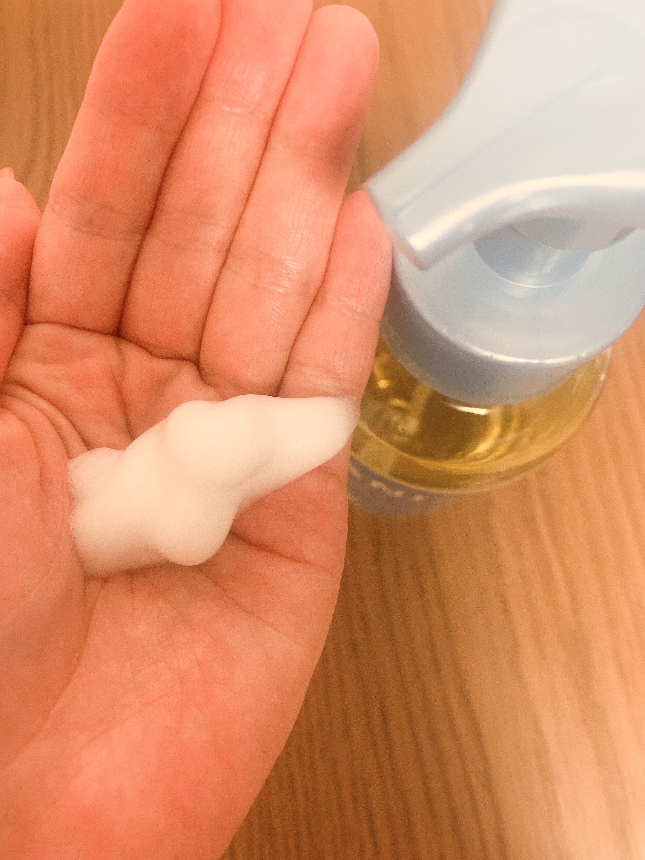 スムース泡シャンプー〈ホワイトティーの香り〉 本体（480ｍL）/SGNI/市販シャンプーを使ったクチコミ（2枚目）