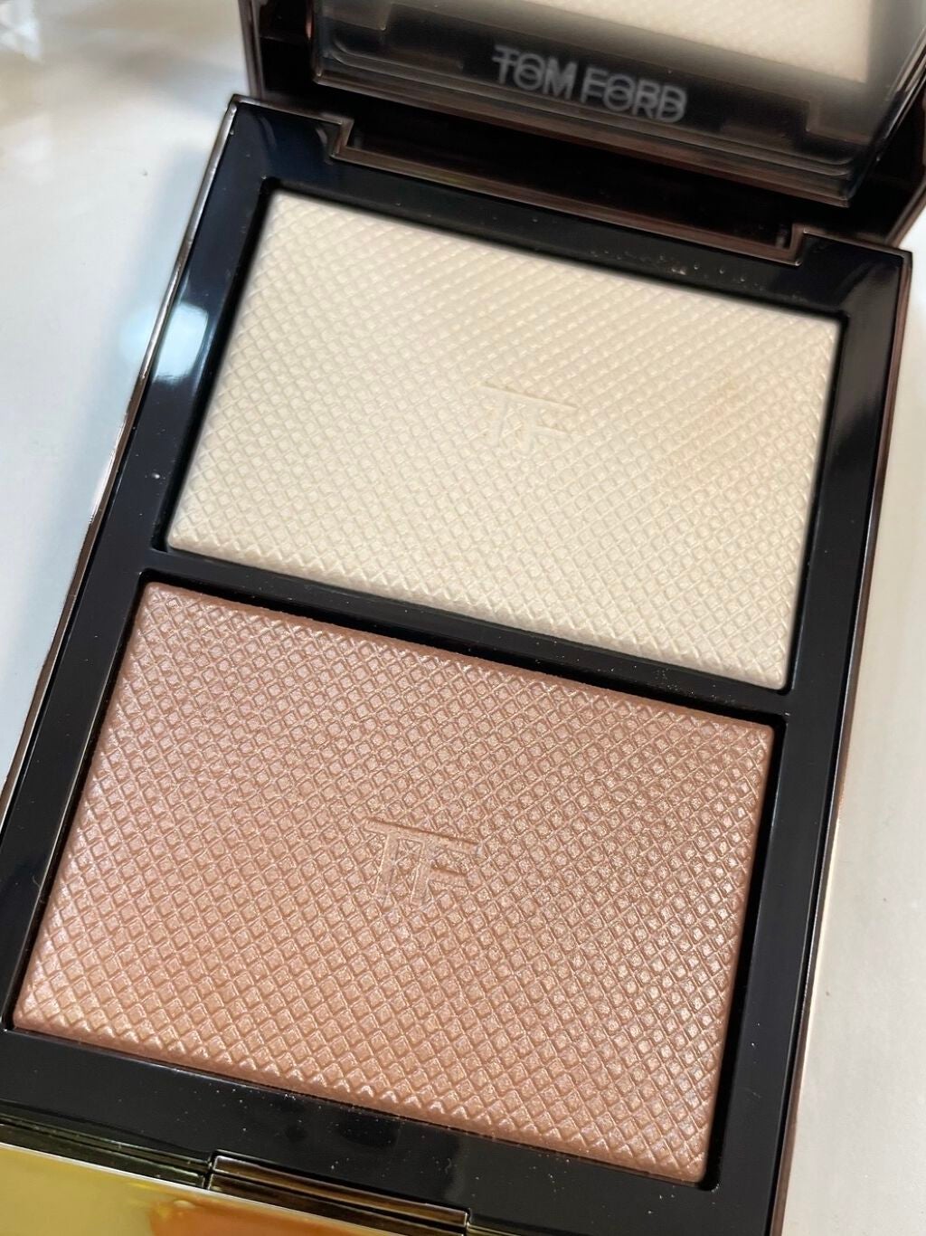 スキン イルミネイティング パウダー デュオ/TOM FORD BEAUTY/プレストパウダーを使ったクチコミ(1枚目)