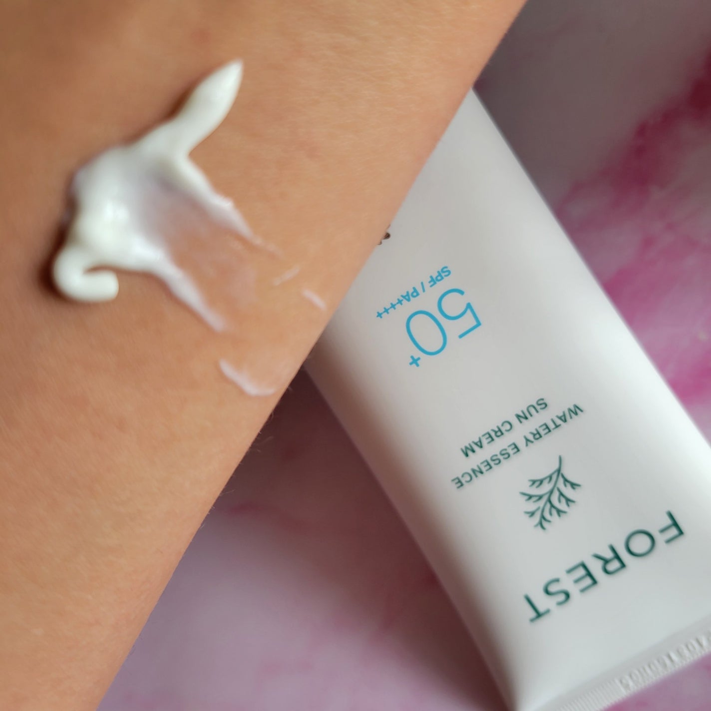 フォレスト エッセンスサンクリーム/FoRest by Greenfinger/日焼け止めローションを使ったクチコミ(5枚目)