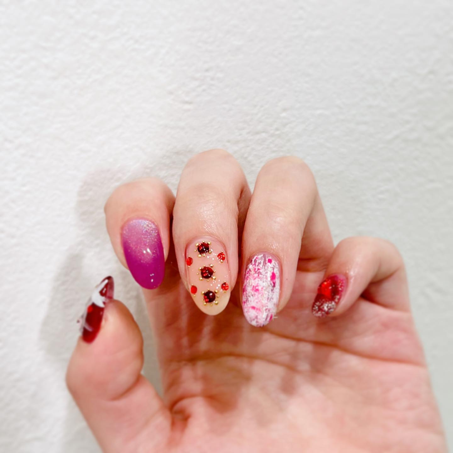 #ビジューネイル,#クリスマスネイル,#ツイードネイルのネイルデザイン