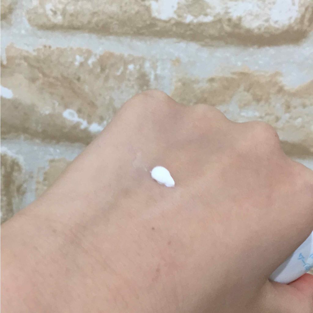 日本製ホワイトクリームD/DAISO/化粧下地を使ったクチコミ(2枚目)