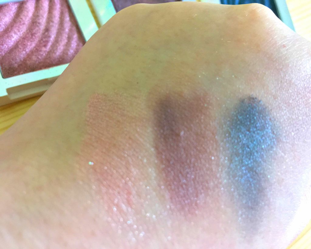 カラークイーン オイルシャドウ/ロレアル パリ/単色アイシャドウを使ったクチコミ（2枚目）