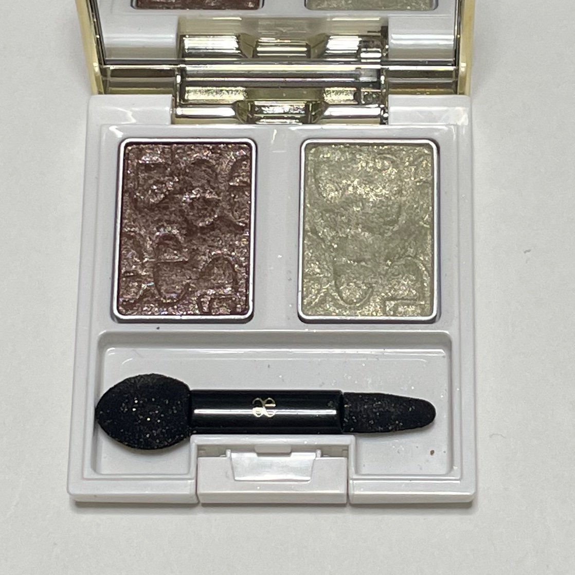 エレガンス ヌーヴェル アイズ/Elégance/アイシャドウパレットを使ったクチコミ（2枚目）