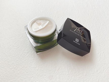 プラチナクリーム/180°(ワンエイティ)/フェイスクリームを使ったクチコミ(2枚目)