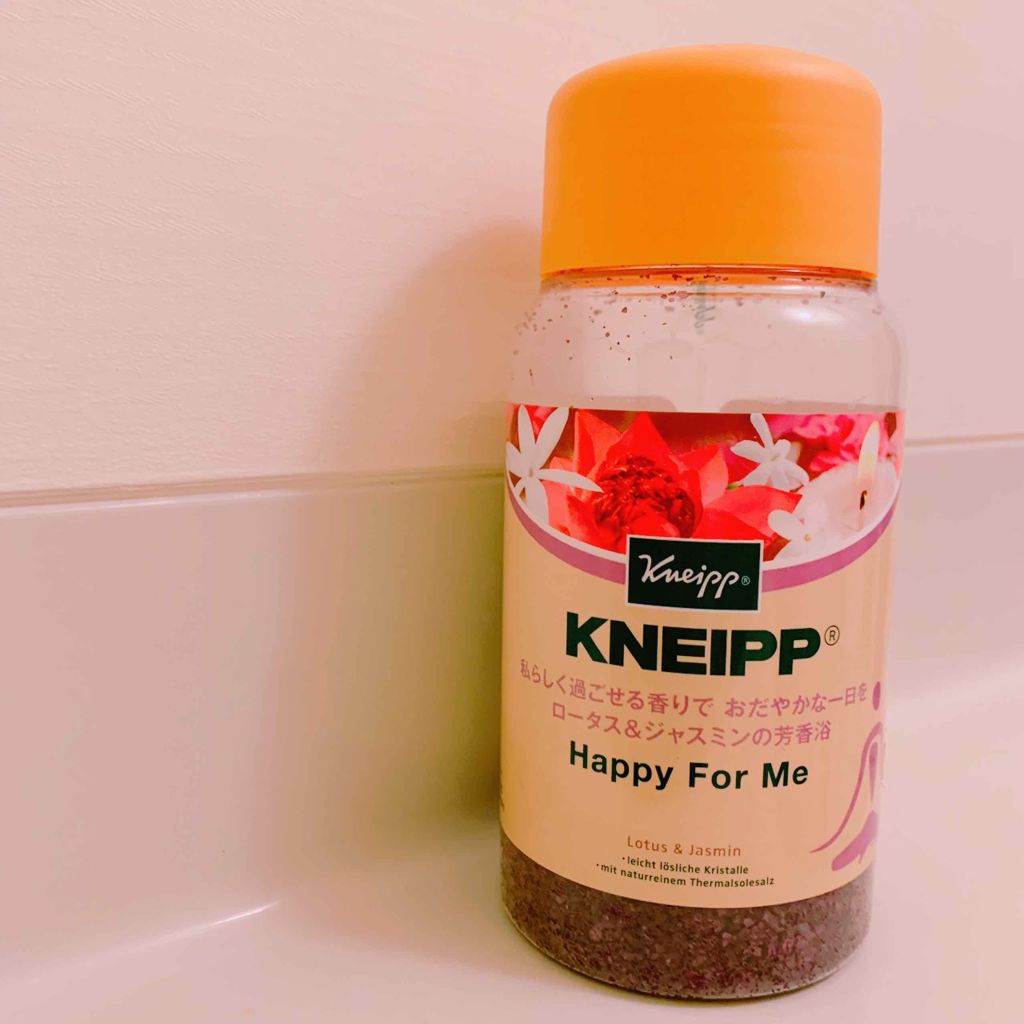 バスソルト ハッピーフォーミー ロータス&ジャスミンの香り/クナイプ/無機塩系入浴剤を使ったクチコミ(2枚目)