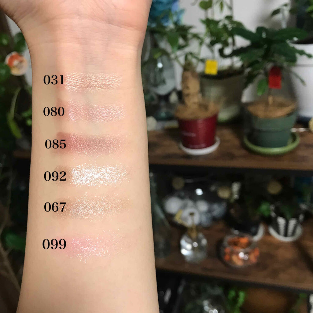 アディクション ザ アイシャドウ/ADDICTION/単色アイシャドウを使ったクチコミ（2枚目）