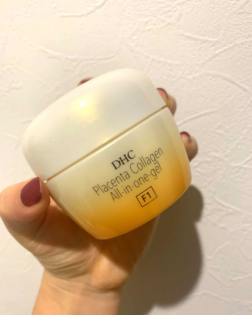 やすま on LIPS 「次の日も肌がもちもち乳液とか化粧水とか何個も塗らなくてもこれだ..」(1枚目)