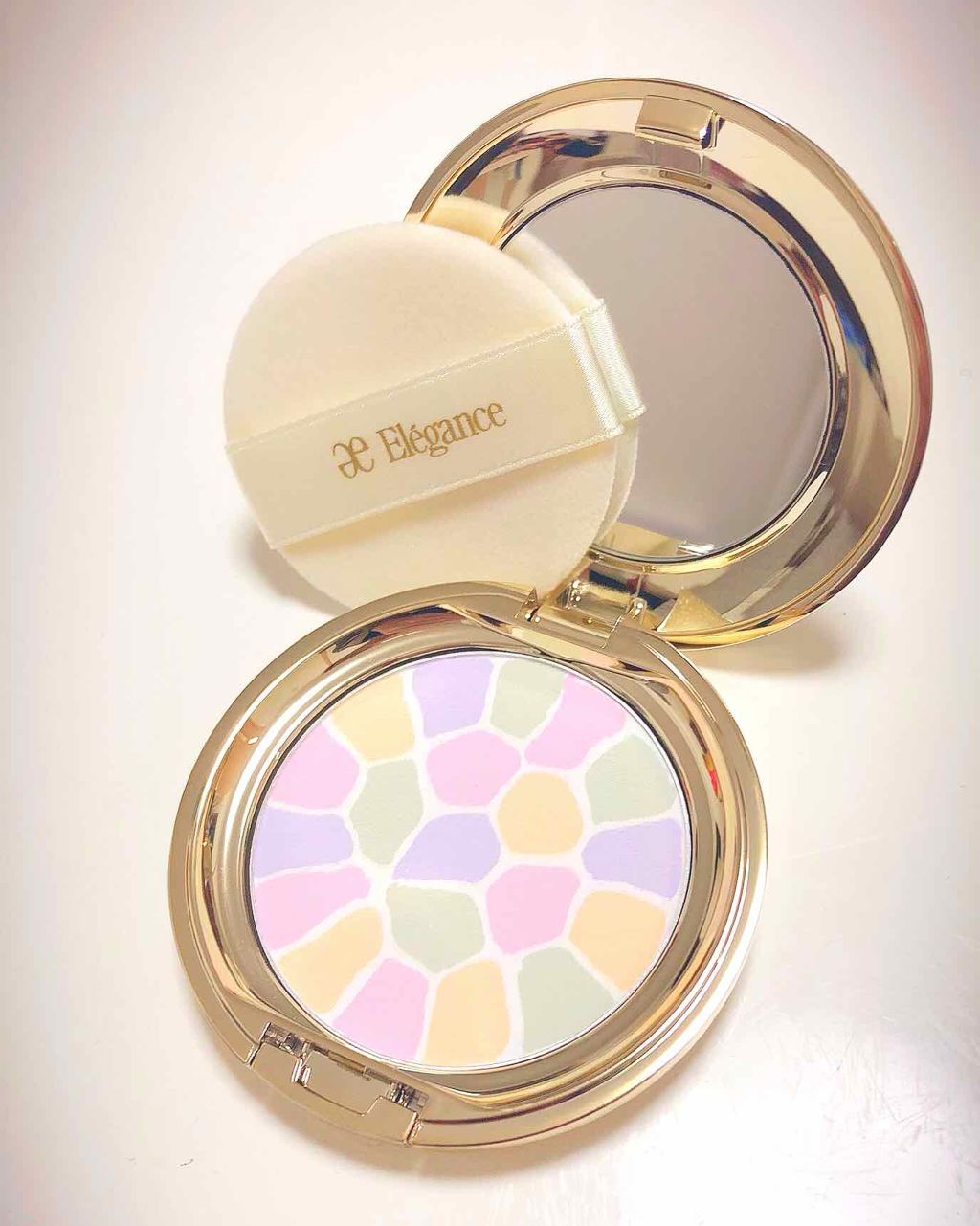 ラ プードル オートニュアンス/Elégance/プレストパウダーを使ったクチコミ（1枚目）