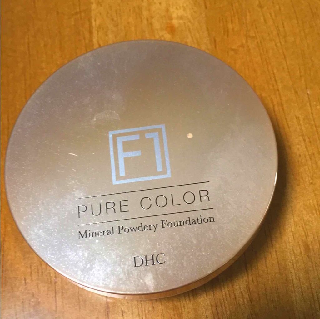 ミネラルパウダリーファンデーション ピュアカラー［F1］/DHC/パウダーファンデーションを使ったクチコミ（1枚目）
