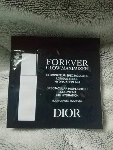 ディオールスキン フォーエヴァー グロウ マキシマイザー/Dior/ハイライトを使ったクチコミ（1枚目）