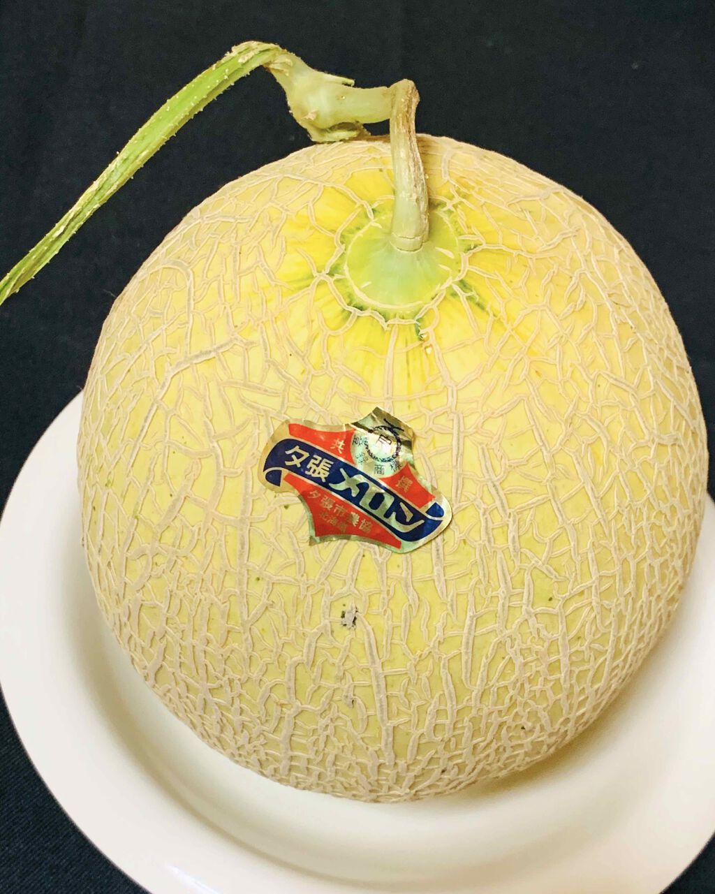 ひろろん on LIPS 「今年初の夕張メロン🍈今年はややお値段が安めでした✨私は夕張で幼..」(1枚目)