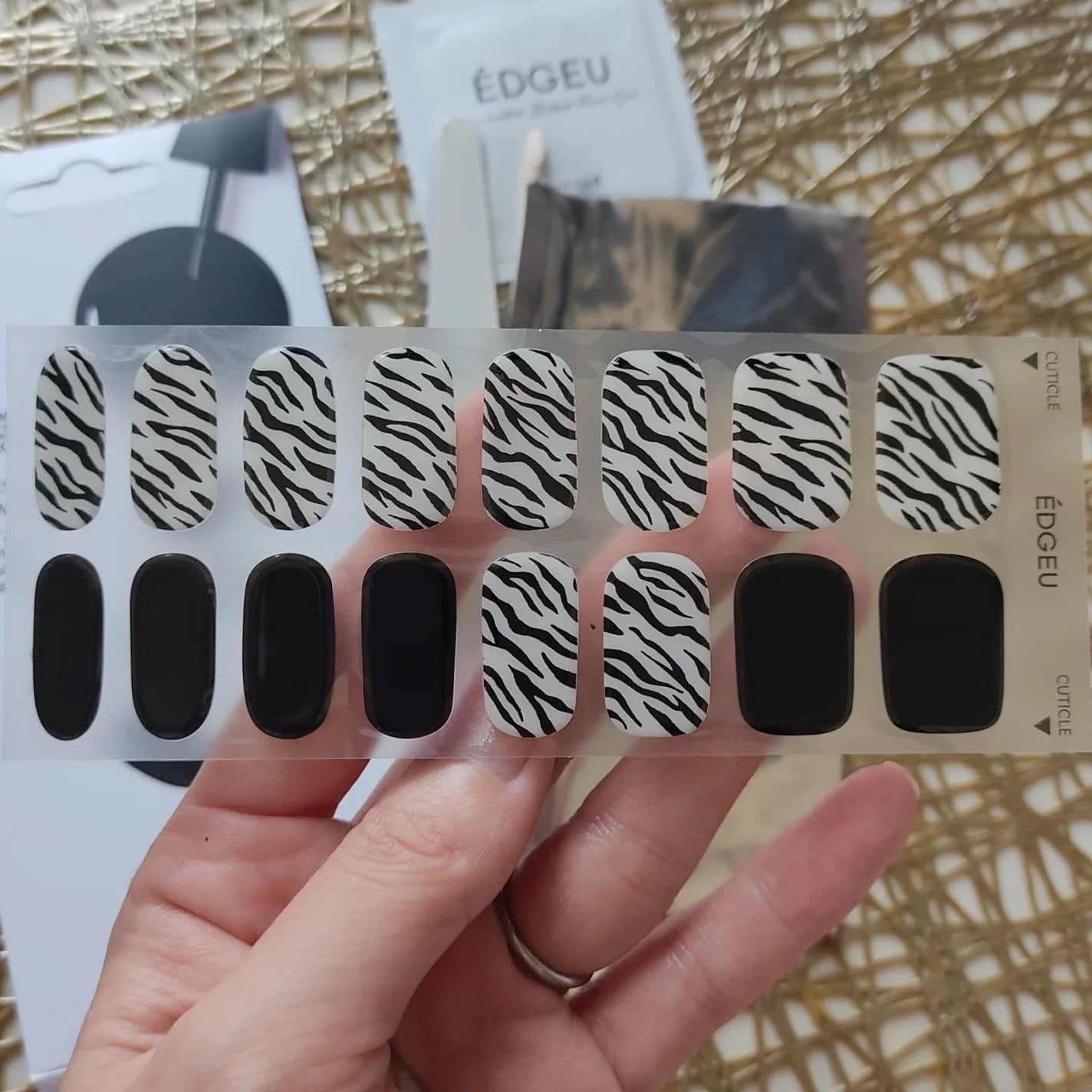EDGEU ジェルネイルシール/EDGEU/ネイルシールを使ったクチコミ(7枚目)