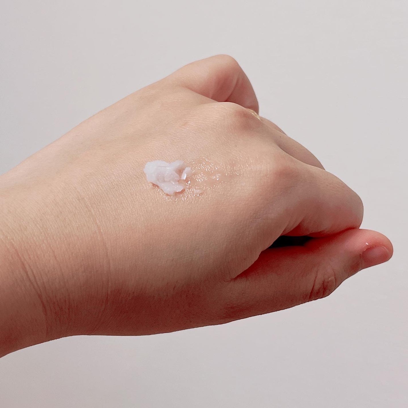 センシティブ シールドバリア オイルクリーム/iniks/フェイスクリームを使ったクチコミ(5枚目)