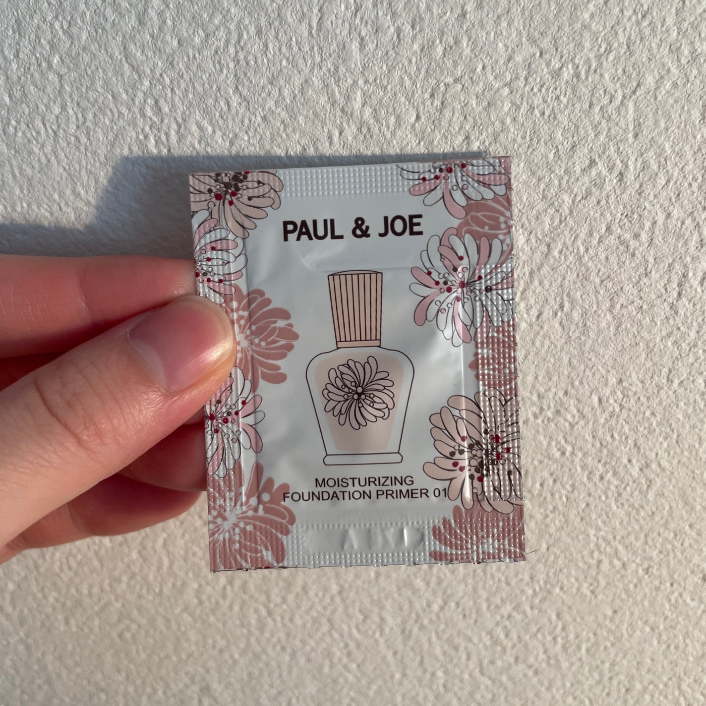 モイスチュアライジング ファンデーション プライマー/PAUL & JOE BEAUTE/化粧下地を使ったクチコミ(1枚目)