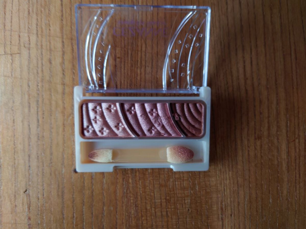 トーンアップアイシャドウ/CEZANNE/アイシャドウパレットを使ったクチコミ(2枚目)