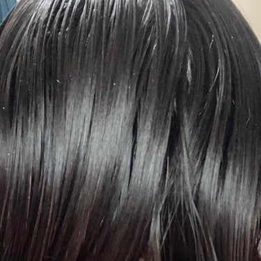 スリーク by サラサロン スリークbyサラサロン シャイニーオイルのクチコミ「冬の乾燥で髪が広がってしまって…😞
悲しいので新しいヘアオイルさんお迎えしましたヽ(｡･ω･｡.....」（3枚目）