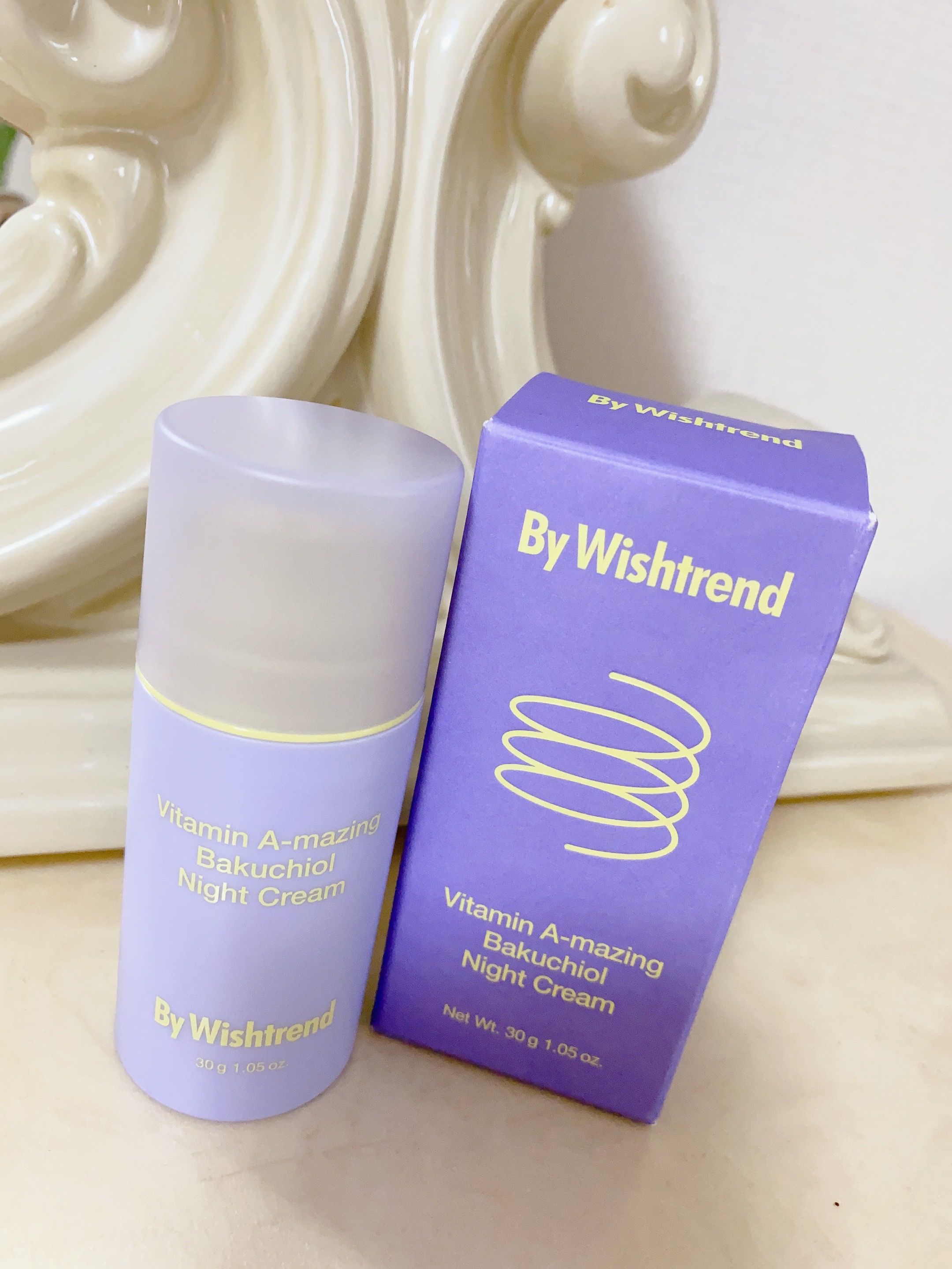 ビタミンA-mazingバクチオールナイトクリーム

レチノールよりも素早くビタミンAに変換されて
お肌に浸透するという
レチナール配合のクリーム

低刺激性なので
敏感肌な方でも使えるのも◎

まず使ってみた翌朝
お肌のキメが整っていたの