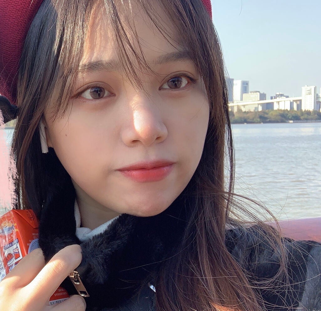 niu24 on LIPS 「この写真を撮ったアプリは「轻颜相机」です。このアプリで撮ったの..」(1枚目)