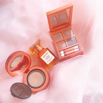 シェイド アンド イルミネイト ファンデーション SPF45 ソフト ラディアンス クッション コンパクト 0.3 アイボリー シルク/TOM FORD BEAUTY/リキッドファンデーションの画像