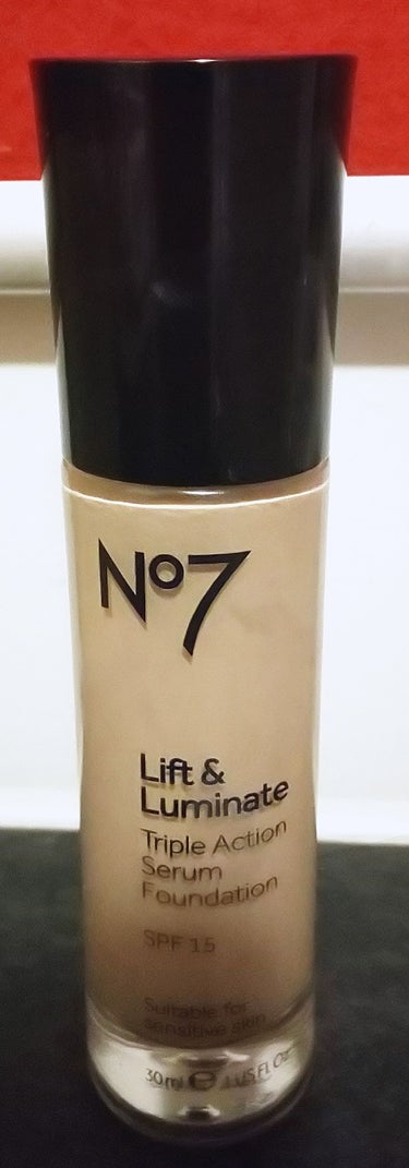 No.7 Lift & Luminate TRIPLE ACTION Serum Foundation 30ml/Boots(英国)/リキッドファンデーションを使ったクチコミ（1枚目）