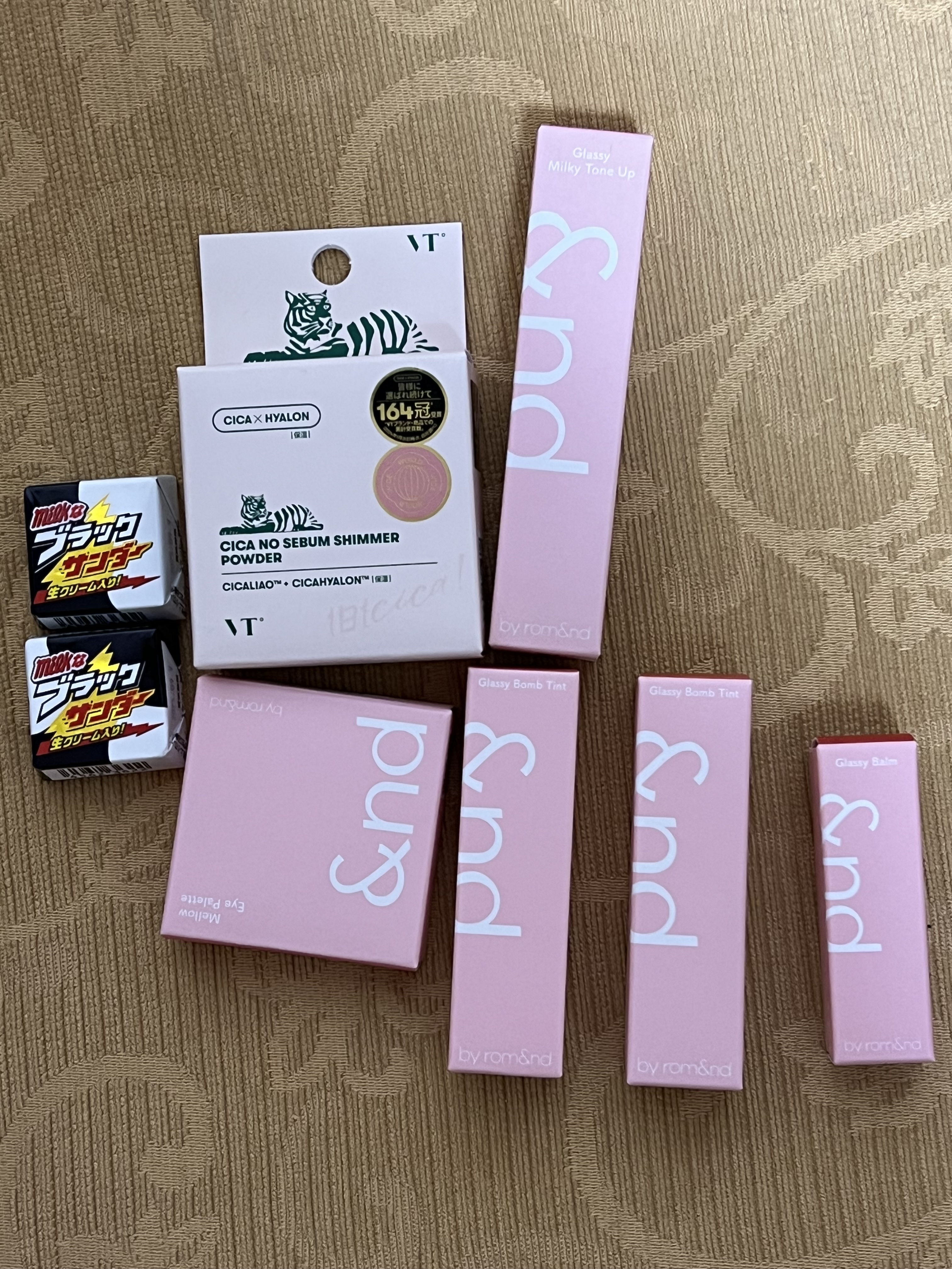 グラッシーミルキートーンアップ /&nd by rom&nd/化粧下地を使ったクチコミ（3枚目）