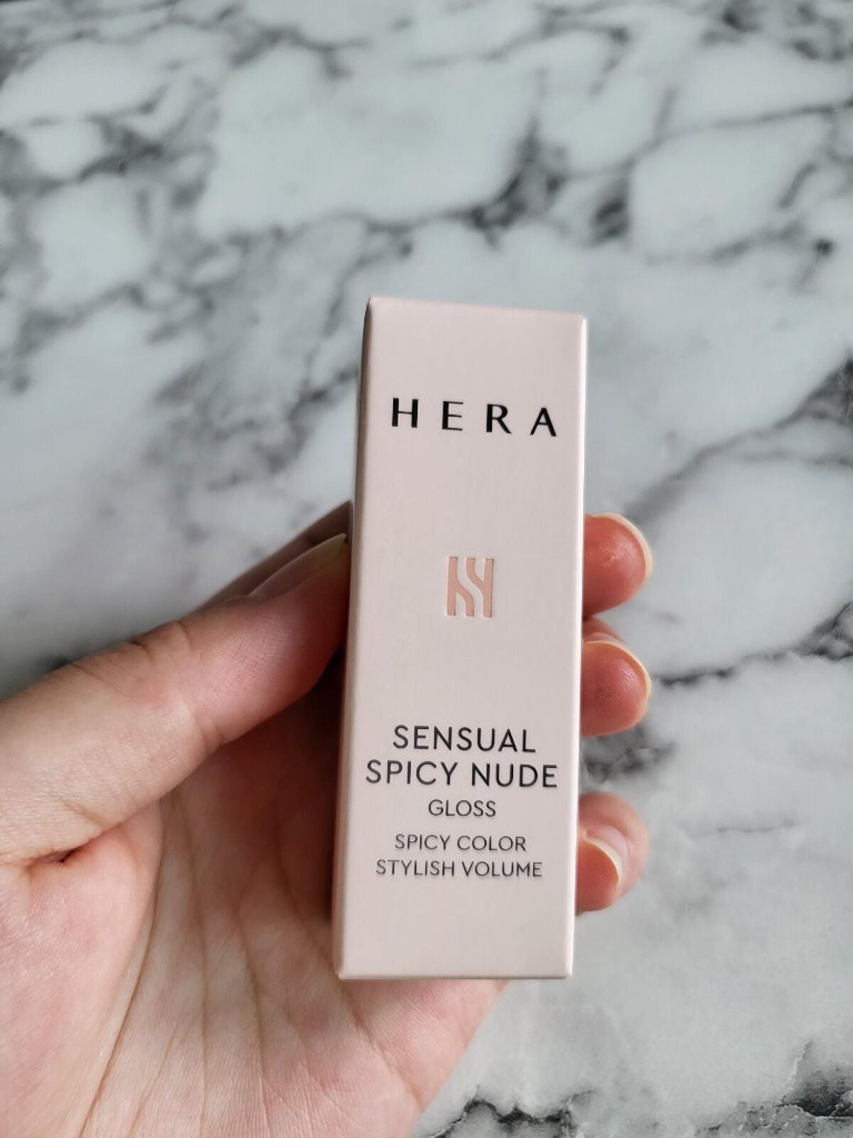 センシュアルスパイシーヌードグロス/HERA/リップグロスを使ったクチコミ(1枚目)