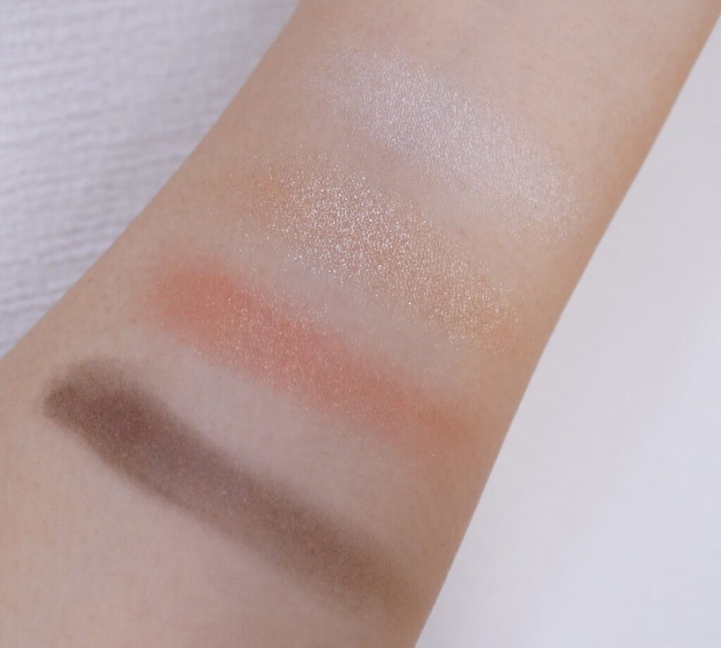 リアルクローズシャドウ/excel/アイシャドウパレットを使ったクチコミ(2枚目)