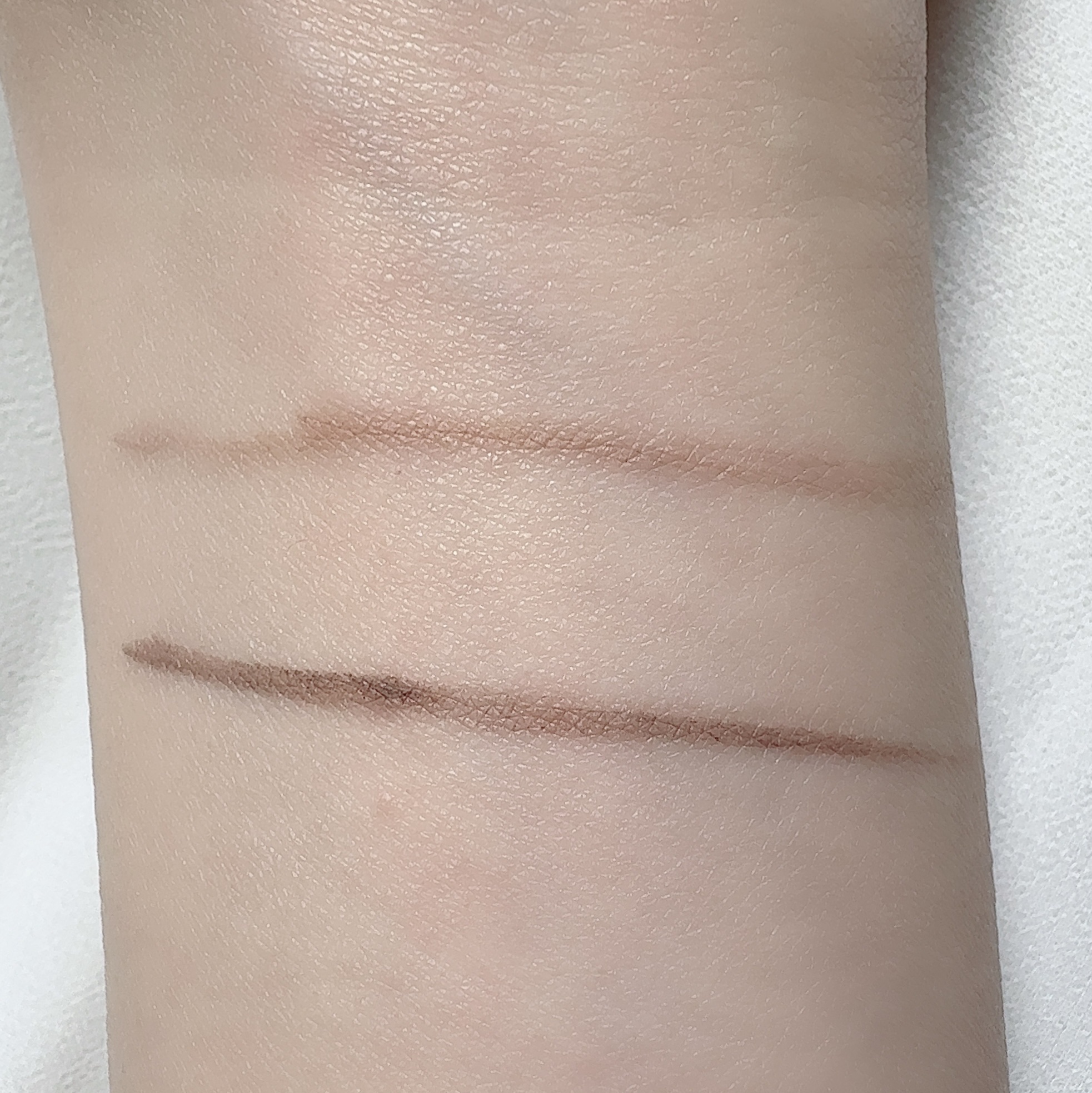 キスミー ヘビーローテーション ワックスブロウクリエイター 02 ナチュラルアッシュ/ヘビーローテーション/パウダーアイブロウを使ったクチコミ（3枚目）