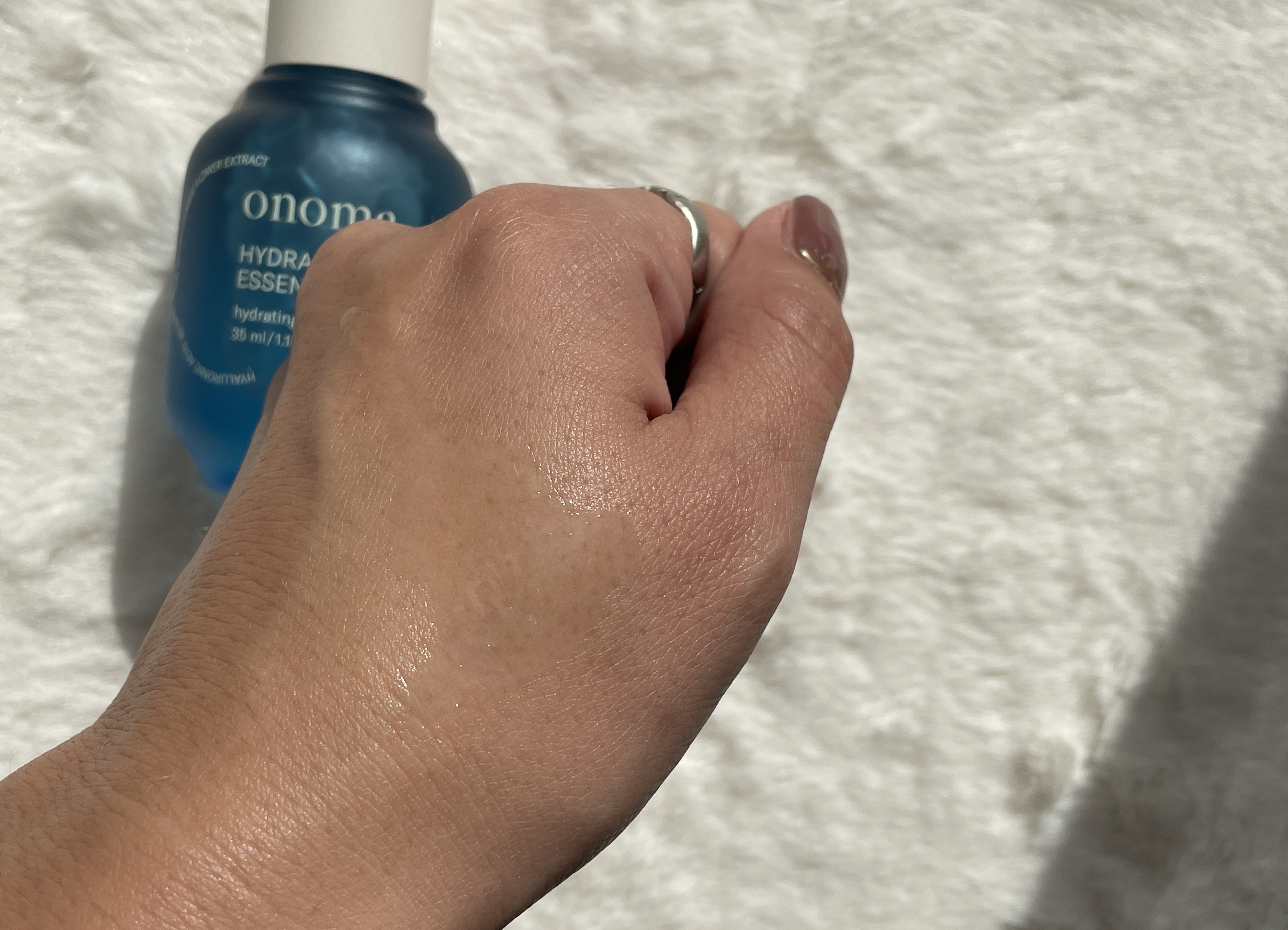 ハイドラバスターエッセンス/onoma/美容液を使ったクチコミ（2枚目）